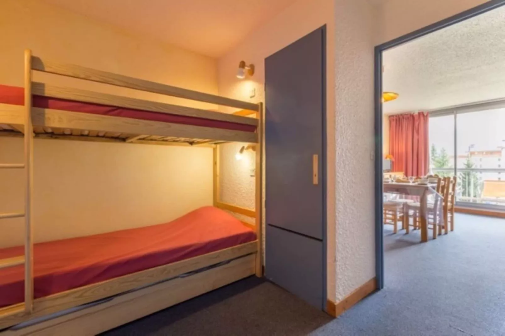 Cote Brune 5 N°F4 - ST4-Bedroom