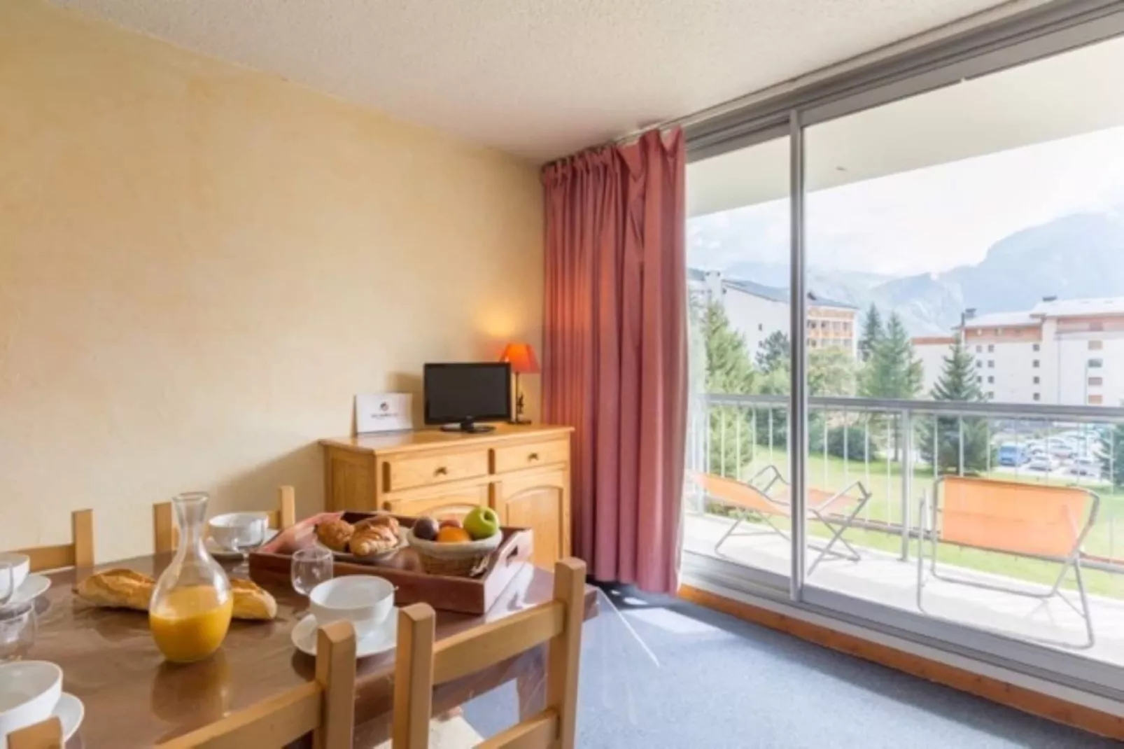 Cote Brune 5 N°F4 - ST4-Living room