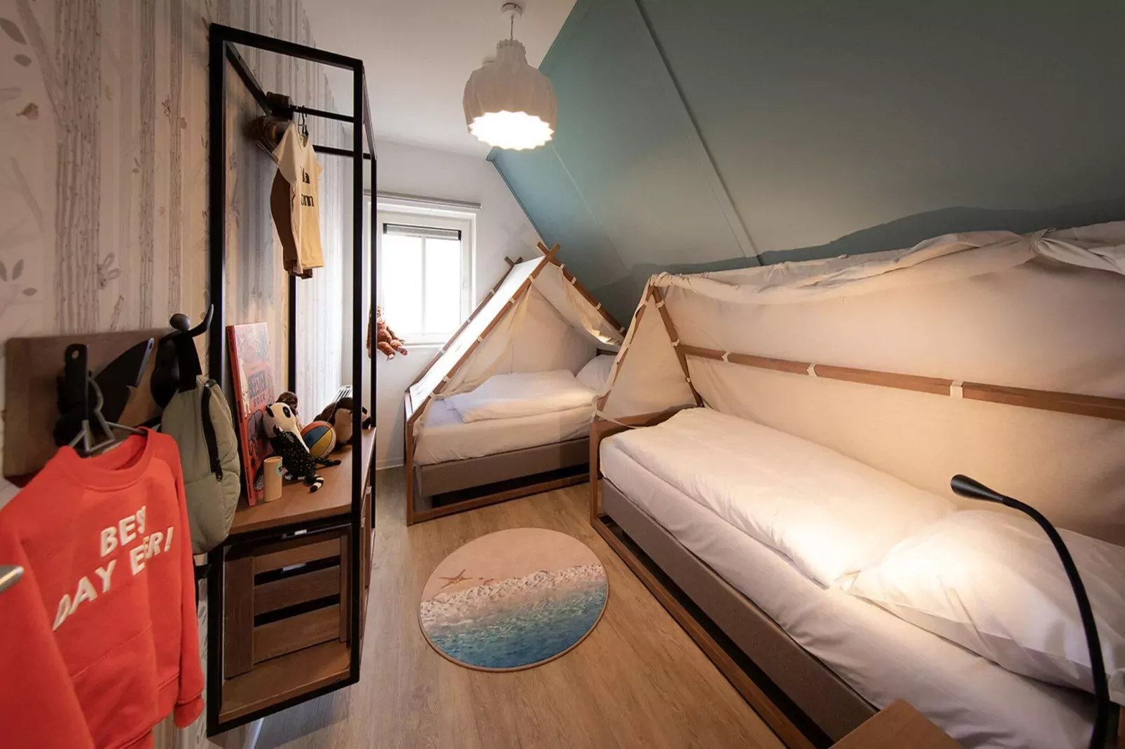 Kids Special 8p-Bedroom
