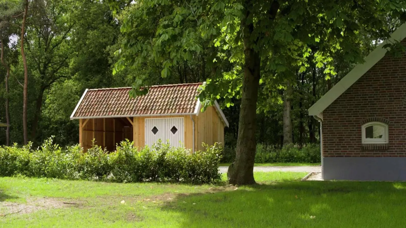Design Lodge Twente-Gardens summer