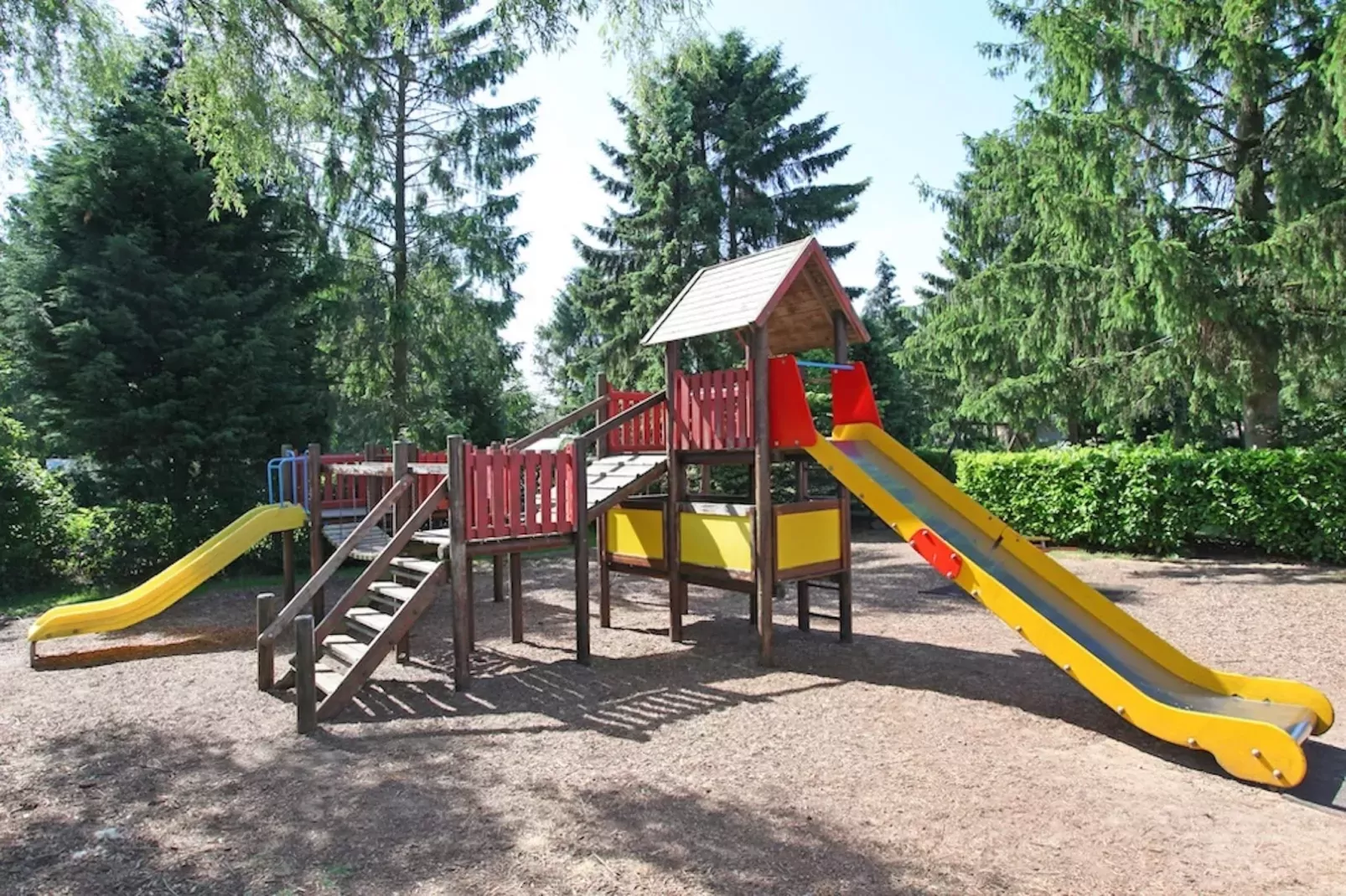 Vakantiecentrum 't Schuttenbelt 1-Gardens summer