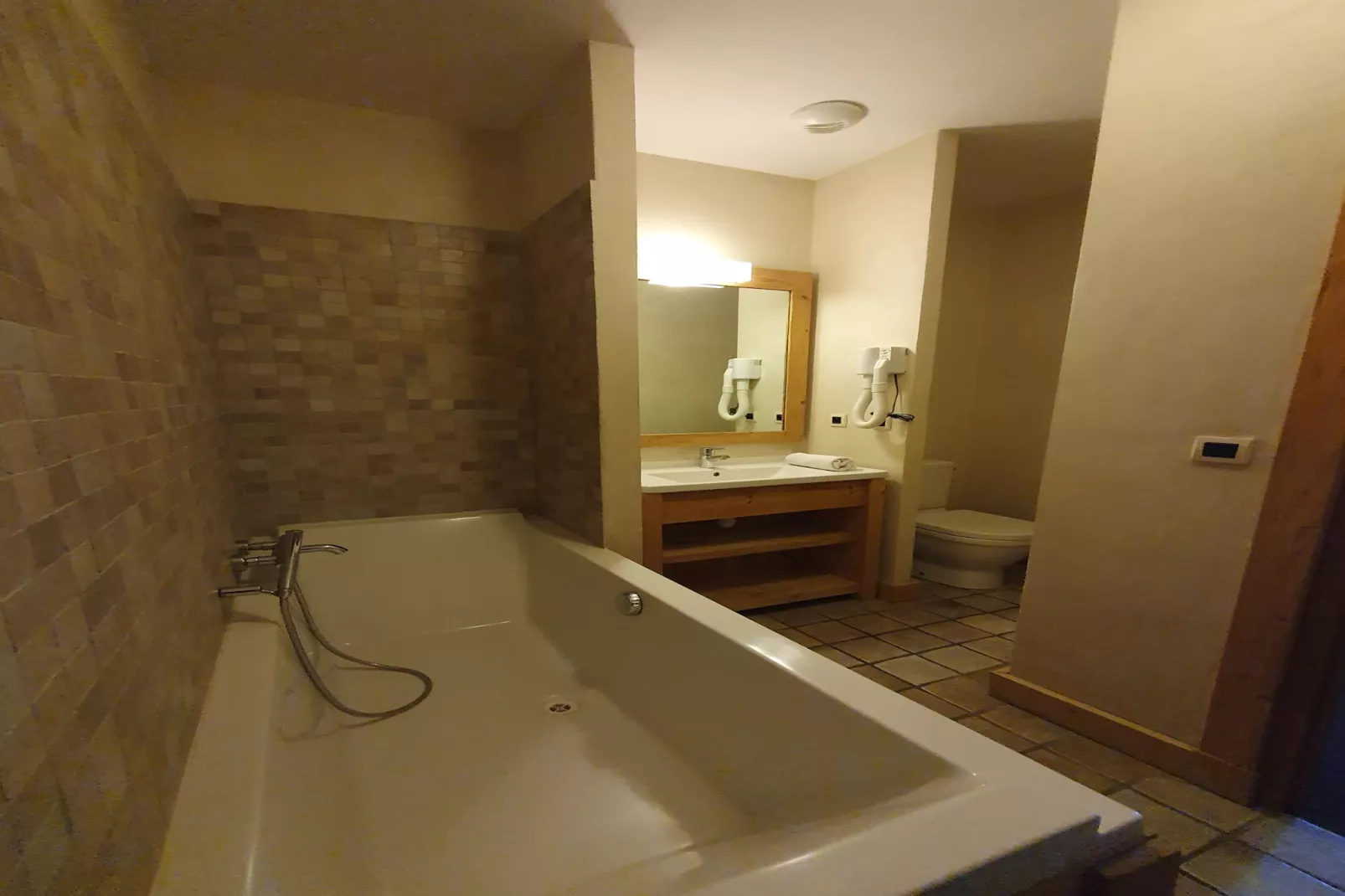 Cortina N°12 - 5P8-Bathroom
