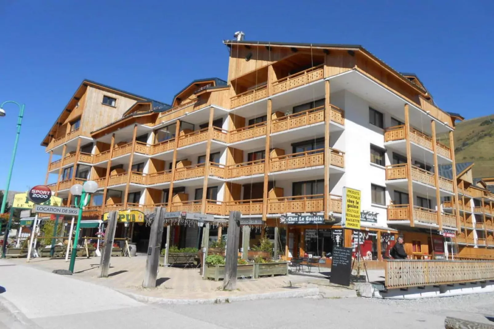Eperon 2 N°E4 - ST4-Außenbereich