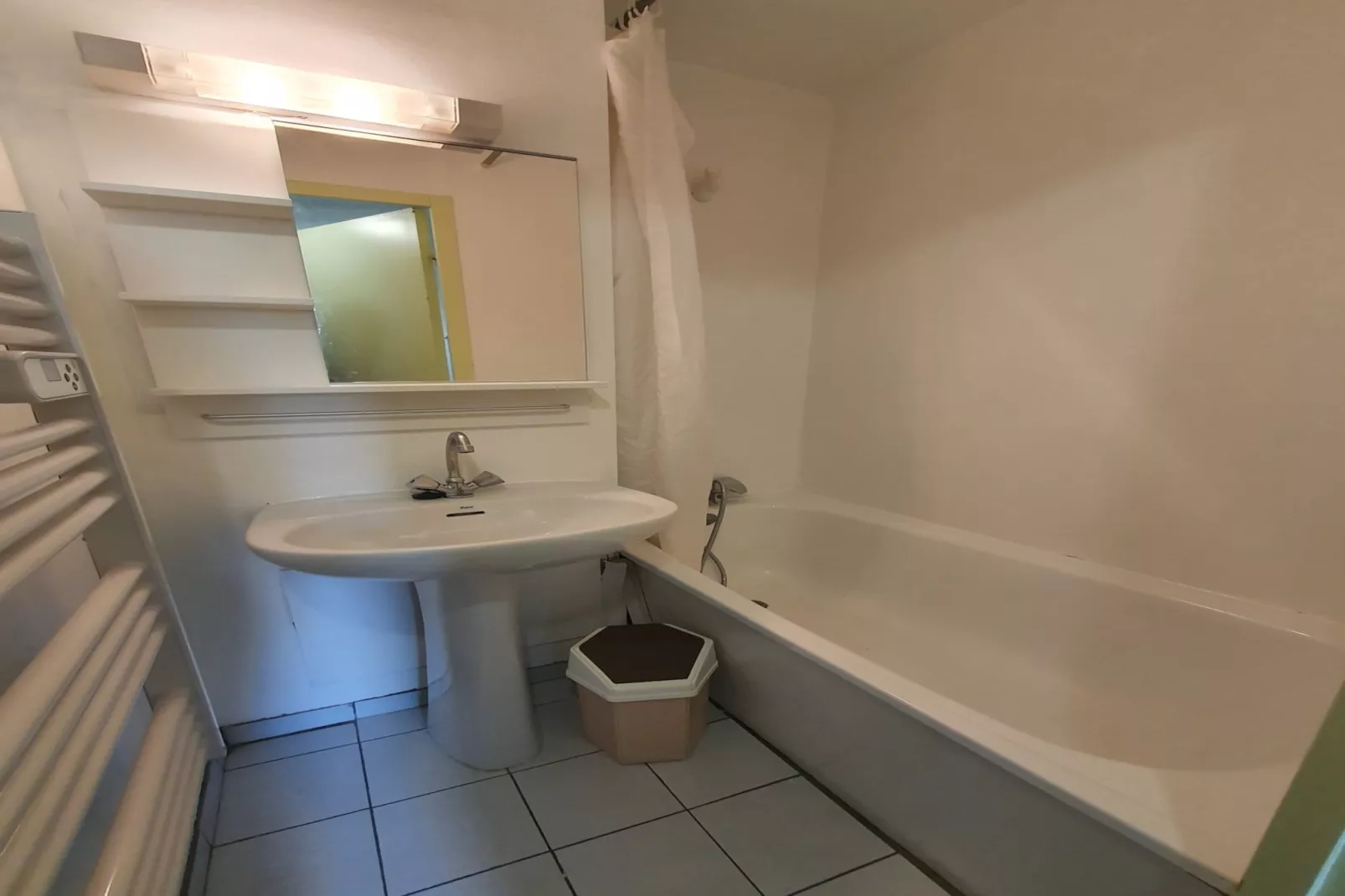 Meije 15 N°A2 - 2P6-Bathroom