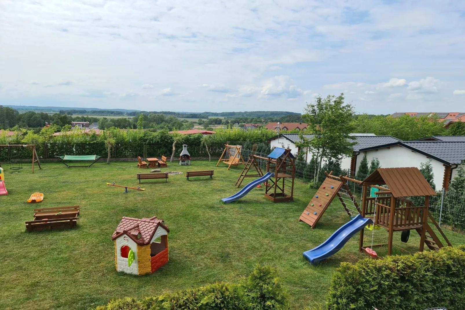 Domki parterowe Jarosławiec-Installations du parc