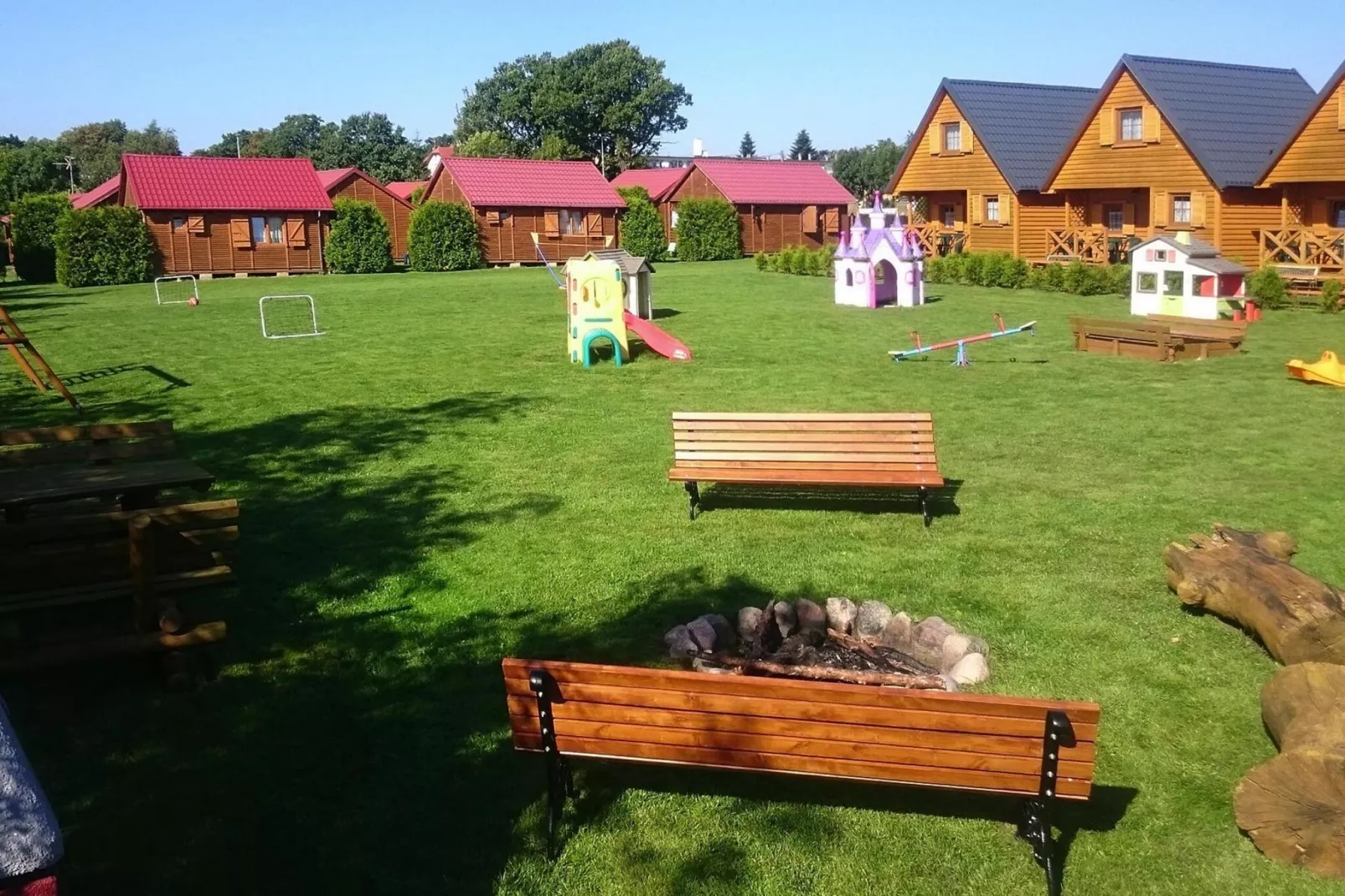 Domki parterowe Jarosławiec-Installations du parc