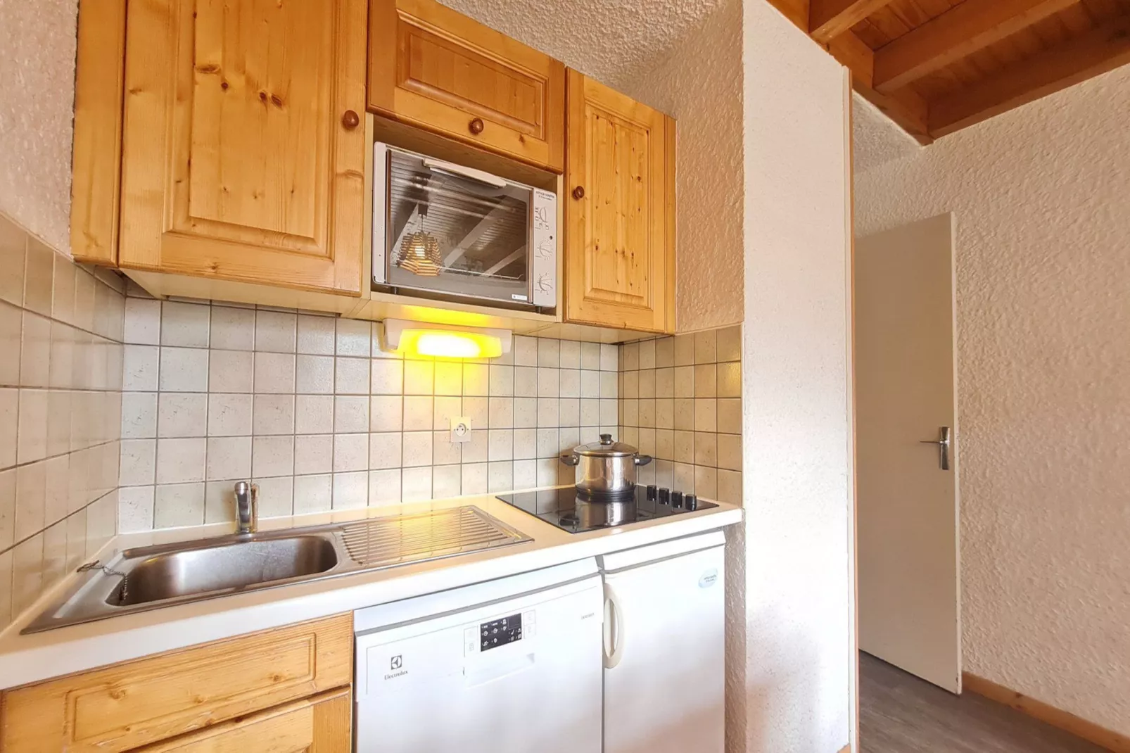 Meijotel B N°410 - 4P8-Kitchen