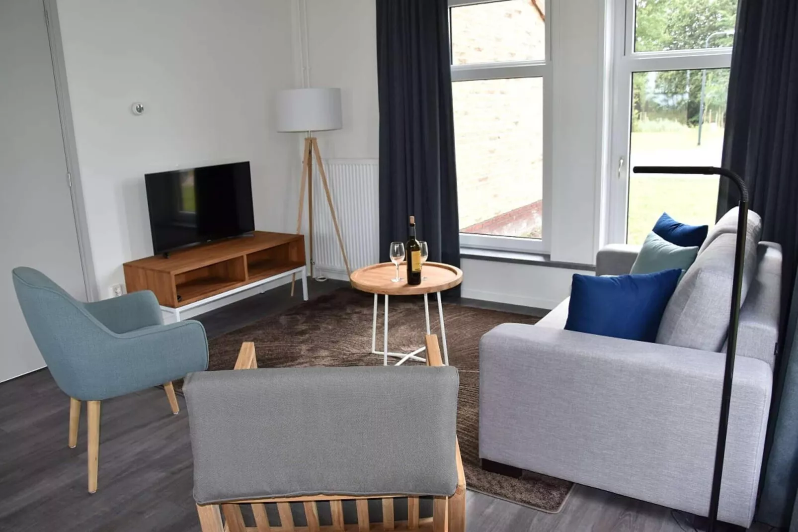 Luxe 6p-Living room