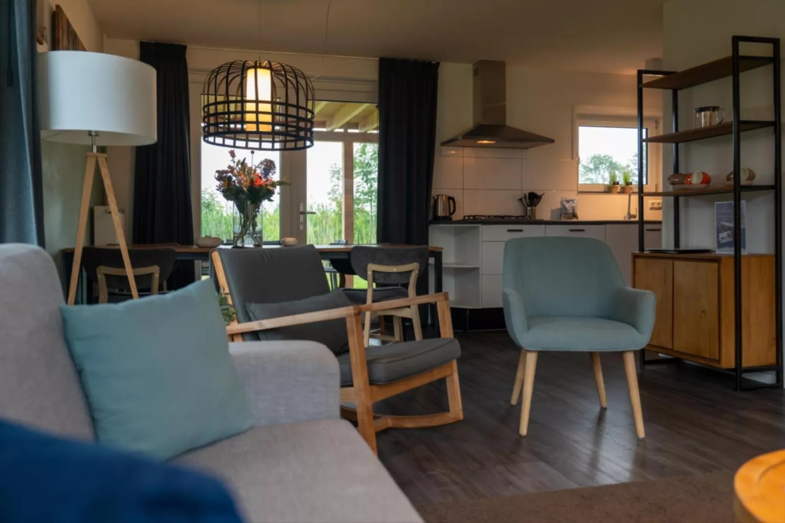 Luxe 6p-Living room