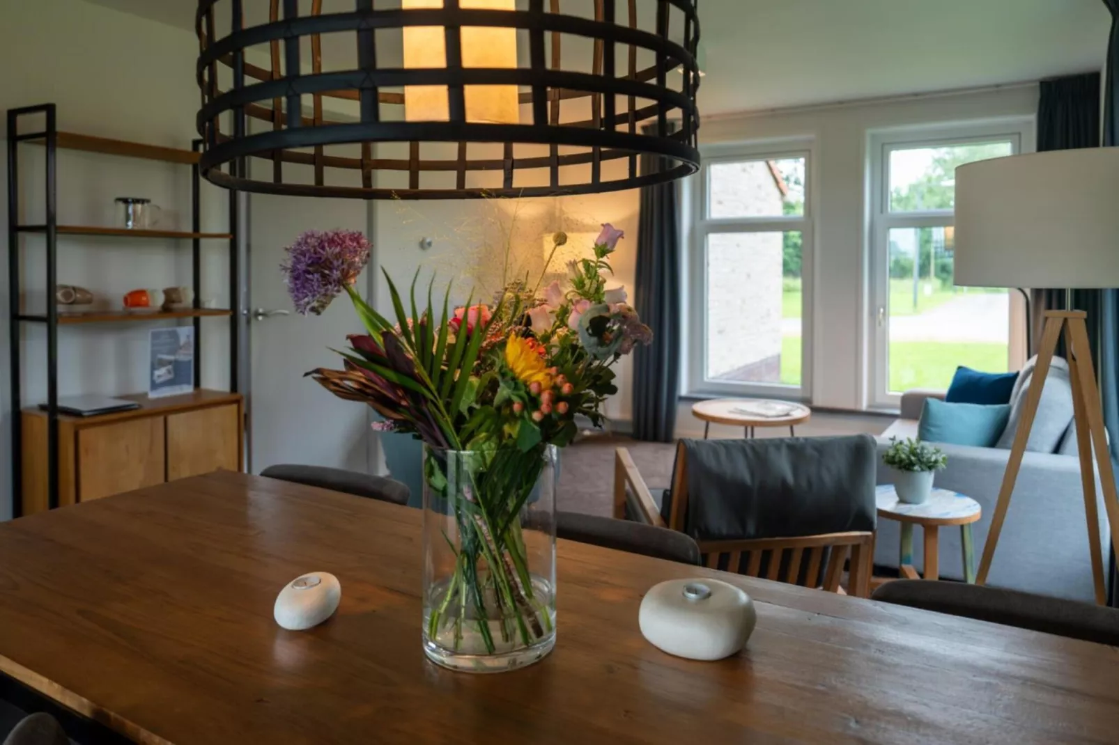 Luxe 6p-Dining room