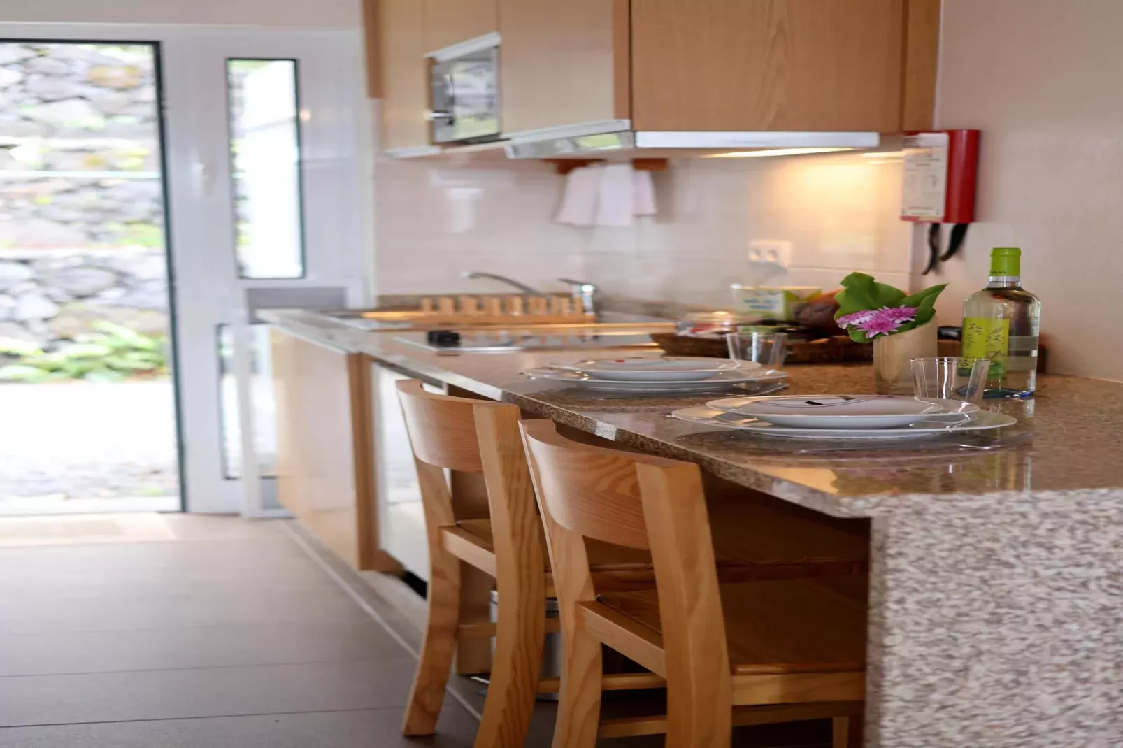 Small semi-detached holiday home in Santo Amaro-Kitchen