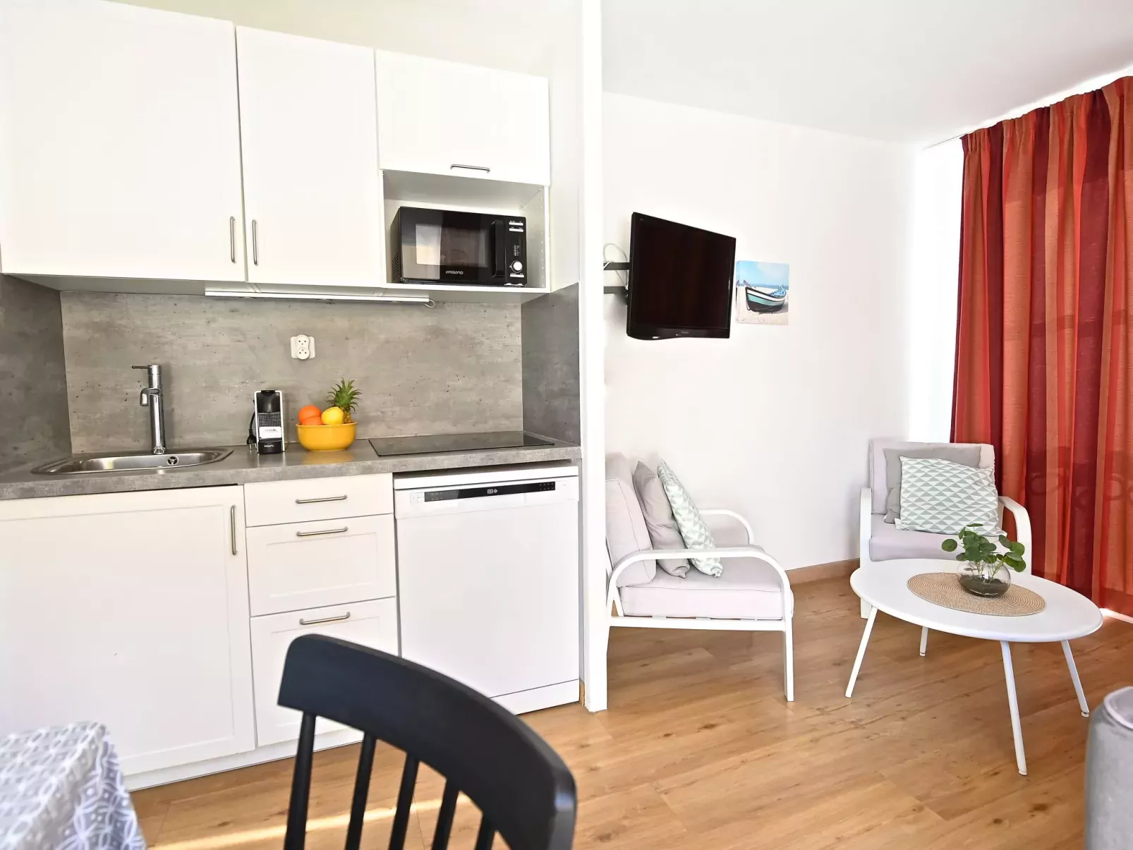 Le Village (C5 235)-Dedans