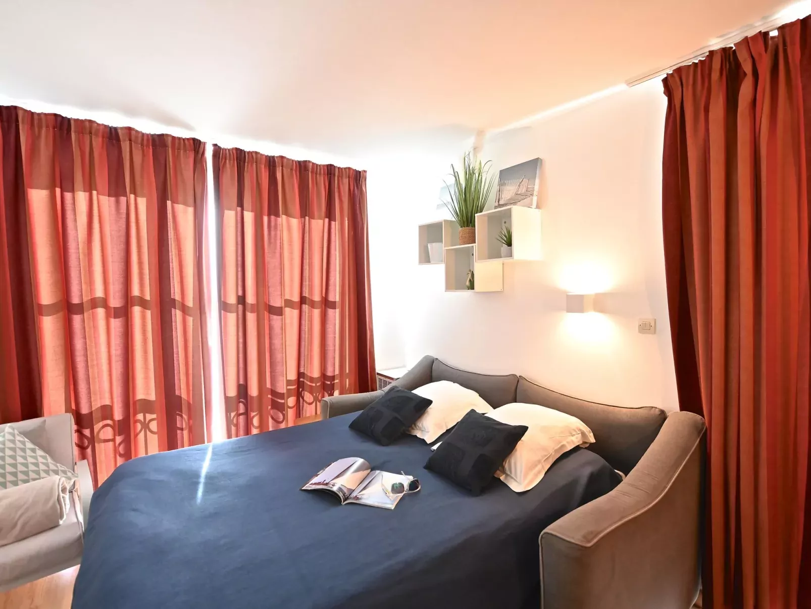 Le Village (C5 235)-Dedans