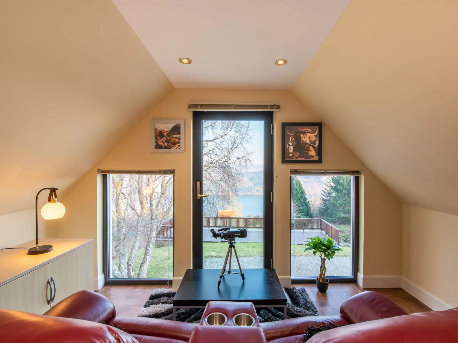 Drover's Lodge-Inside