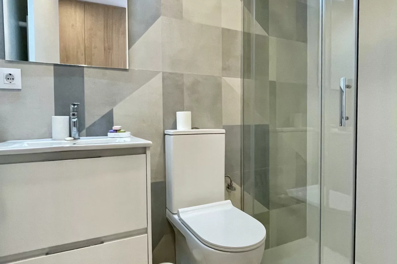RIBALTA 1.1-Bathroom