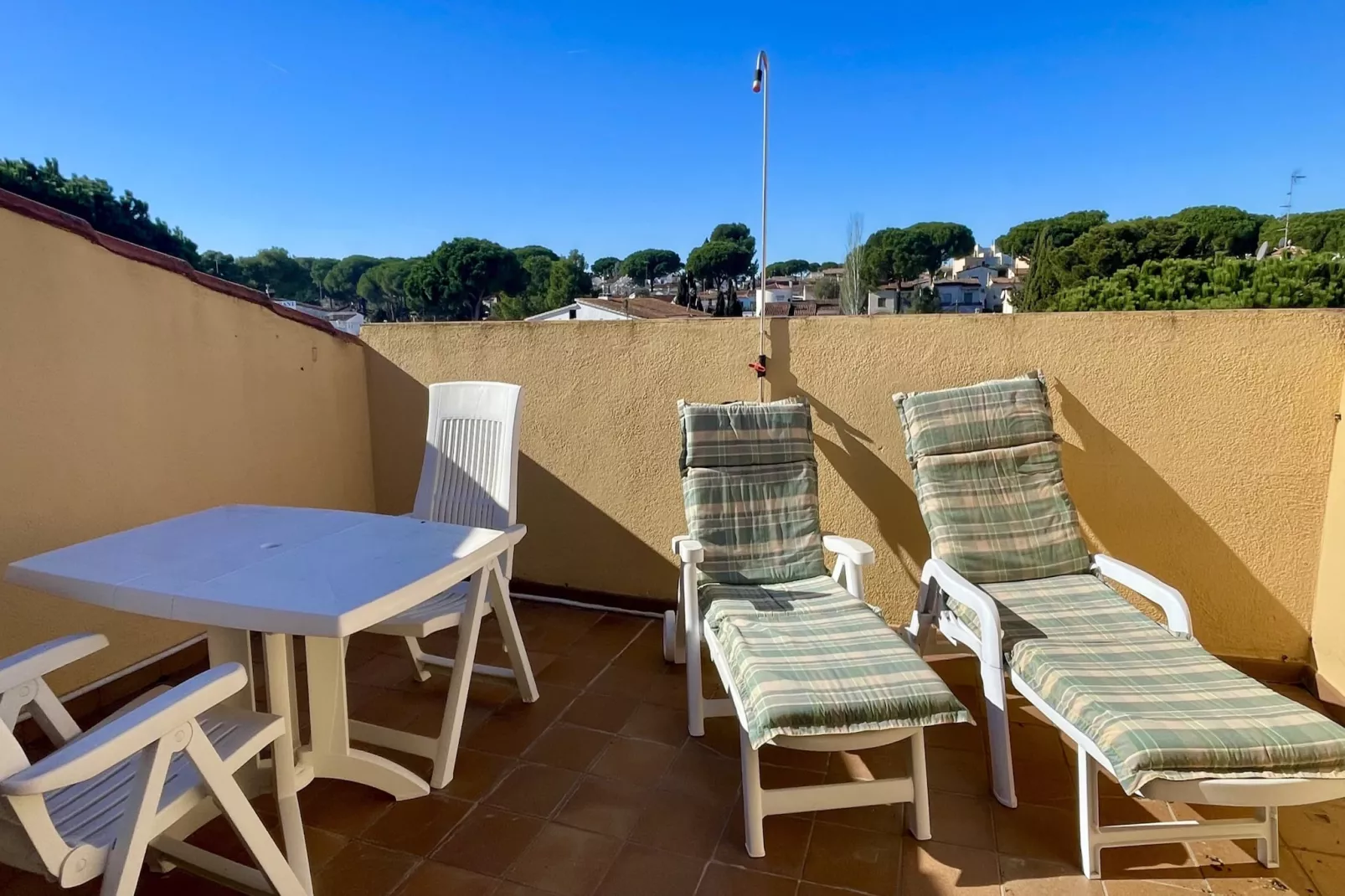 RIELLS BLAU C302-Terrace