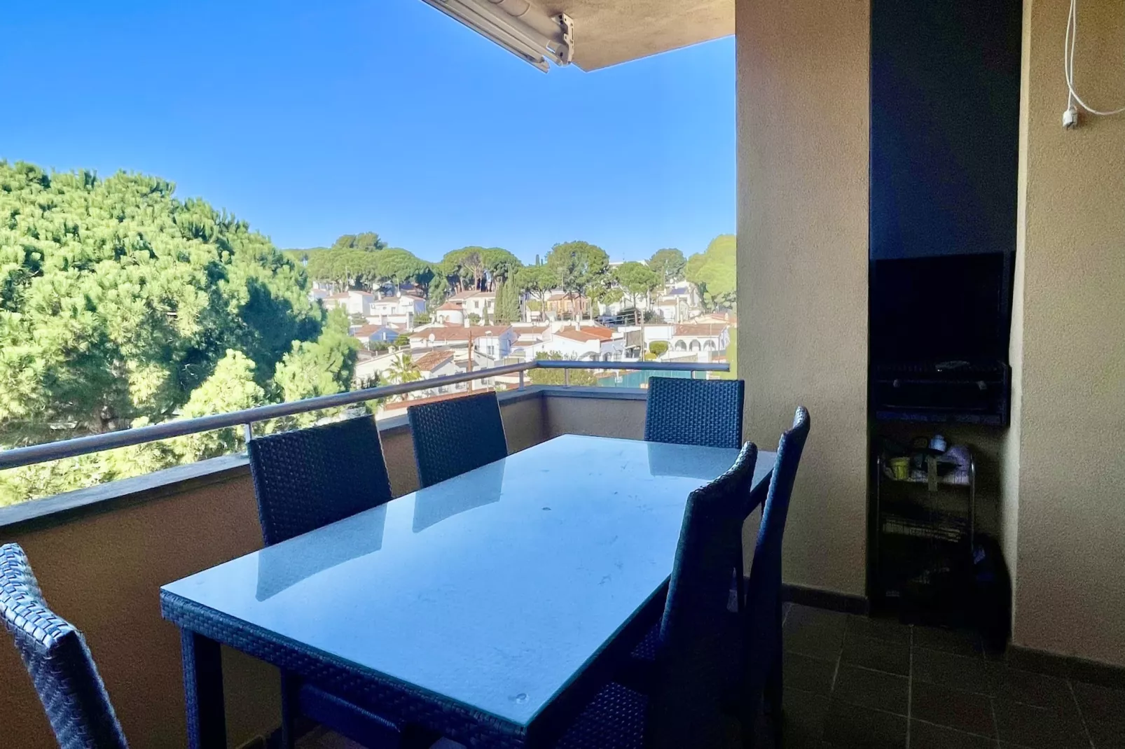 RIELLS BLAU C302-Terrace