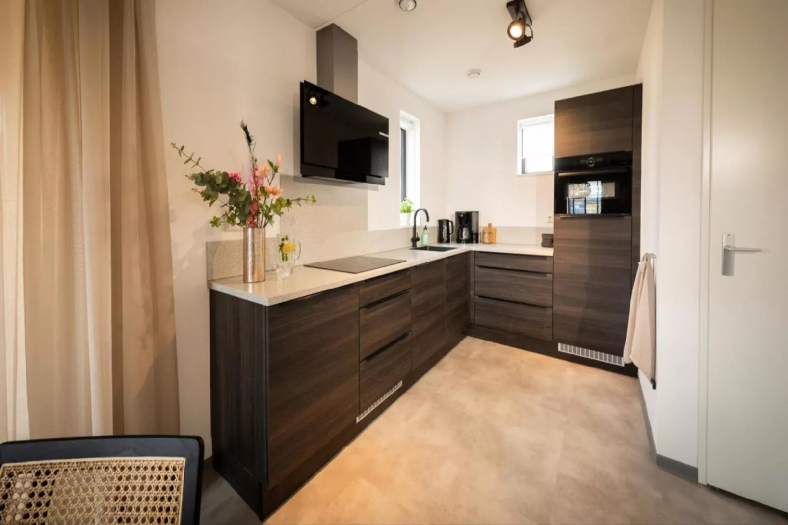 Premium Water 4p-Kitchen