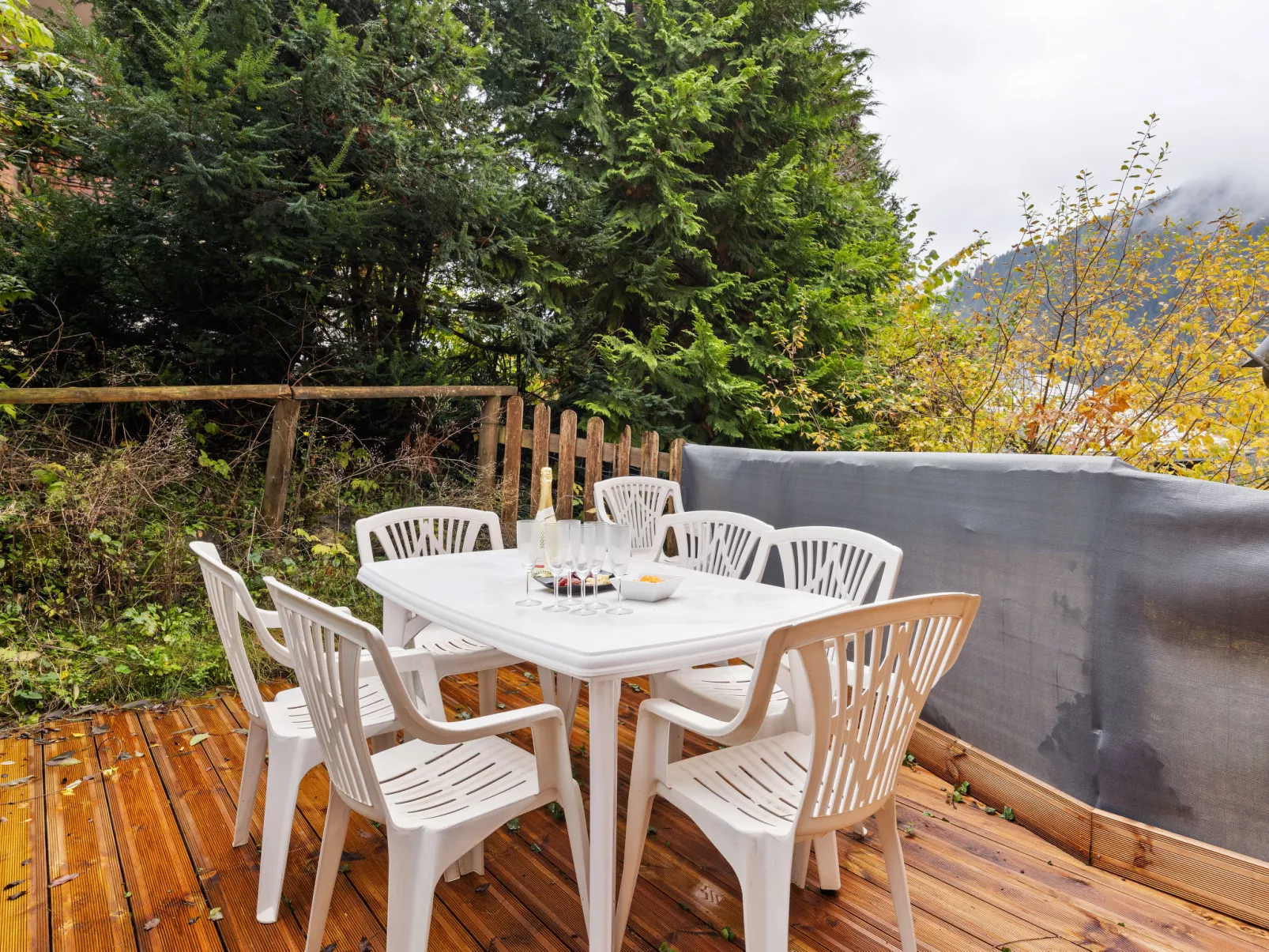 Le Petit Savoyard-Outside