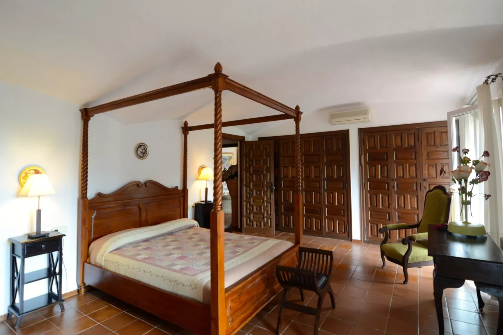 PIC DE L'OCELL-Schlafzimmer