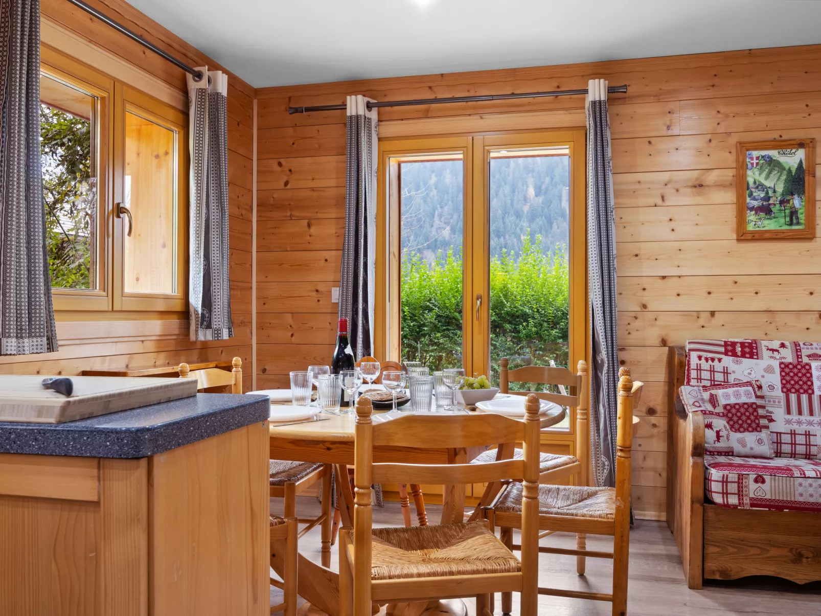 Le Petit Savoyard-Inside