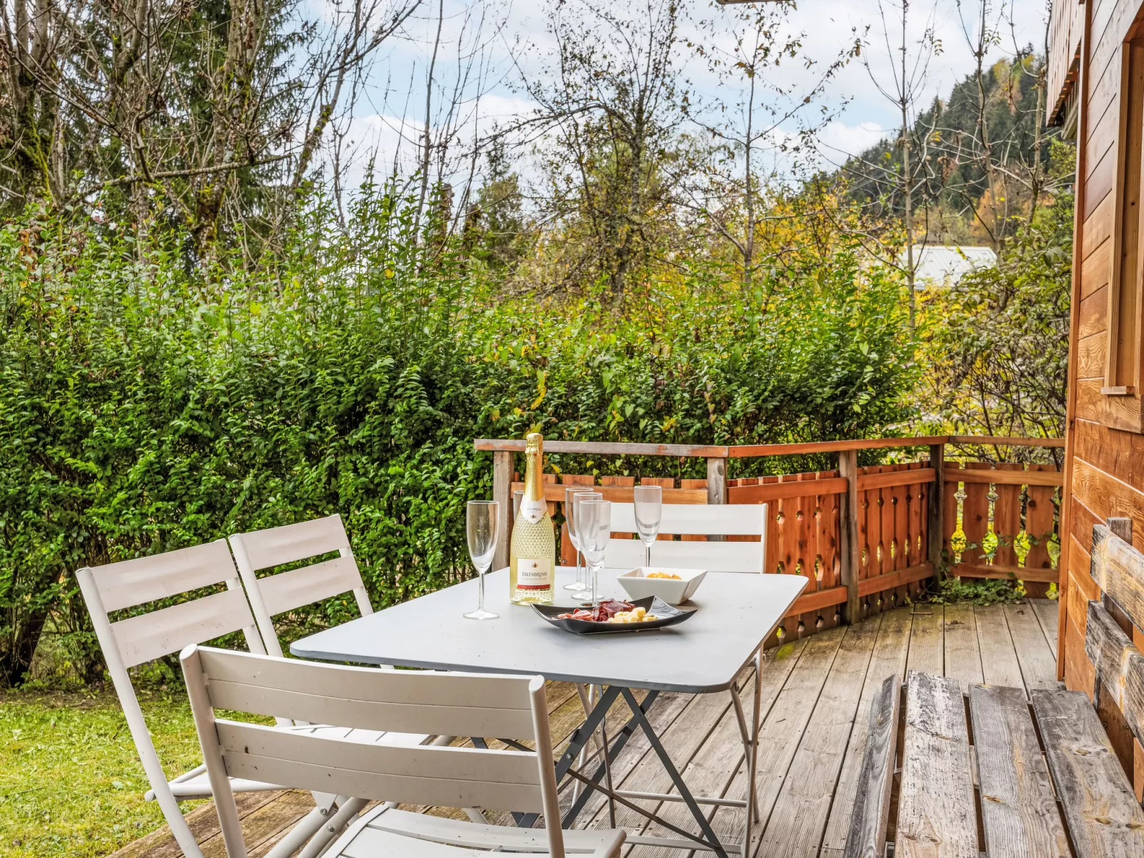 Le Petit Savoyard-Outside