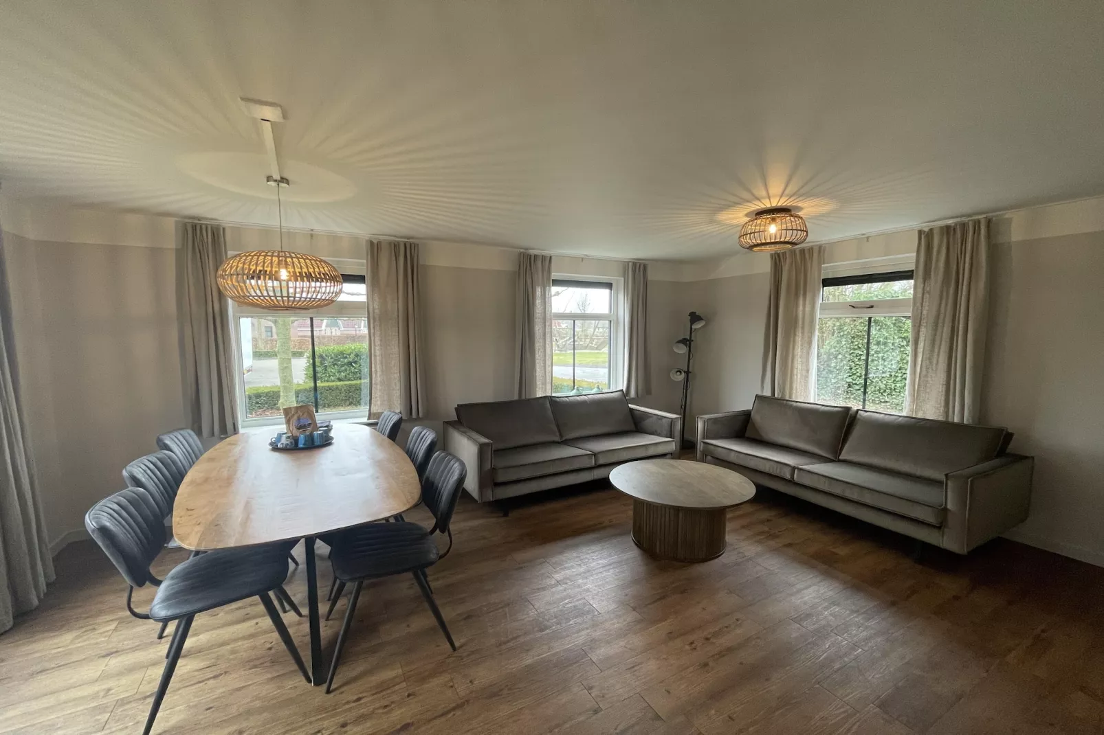 Vakantiepark Eigen Wijze 5-Salon