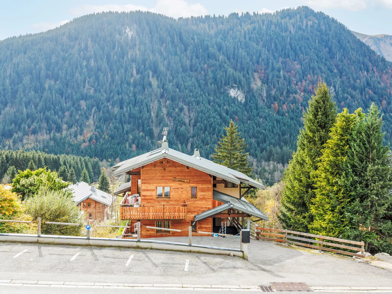 Le Petit Savoyard-Outside