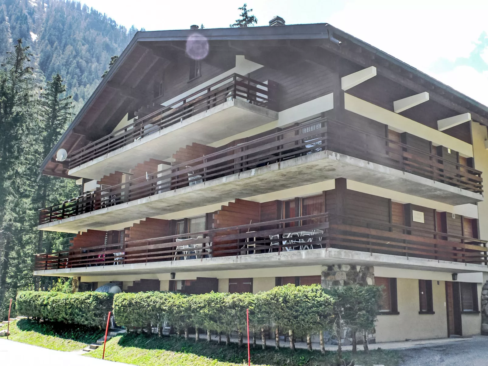 Arolla R01-Outside