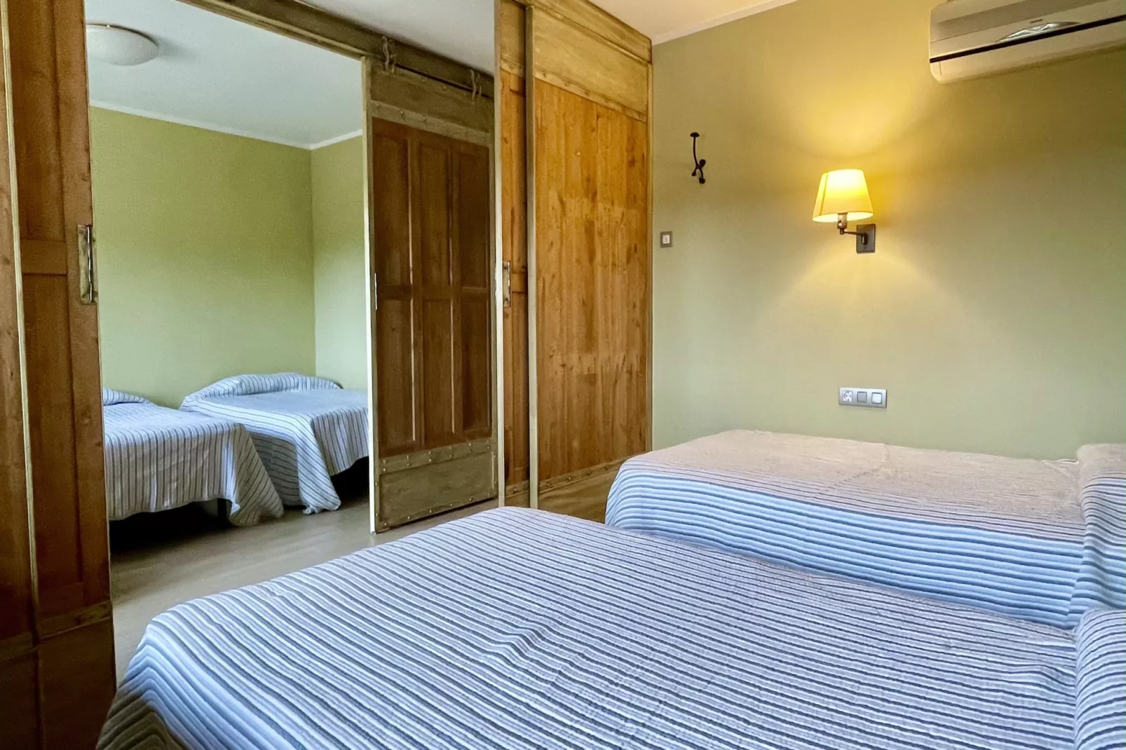 VILLA BRUGUERES BEGUR-Bedroom