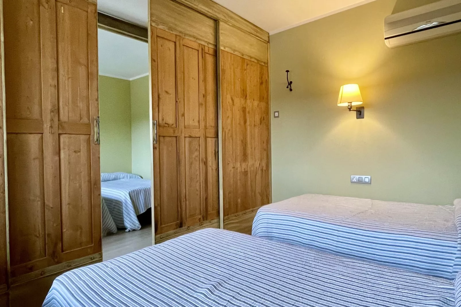 VILLA BRUGUERES BEGUR-Bedroom