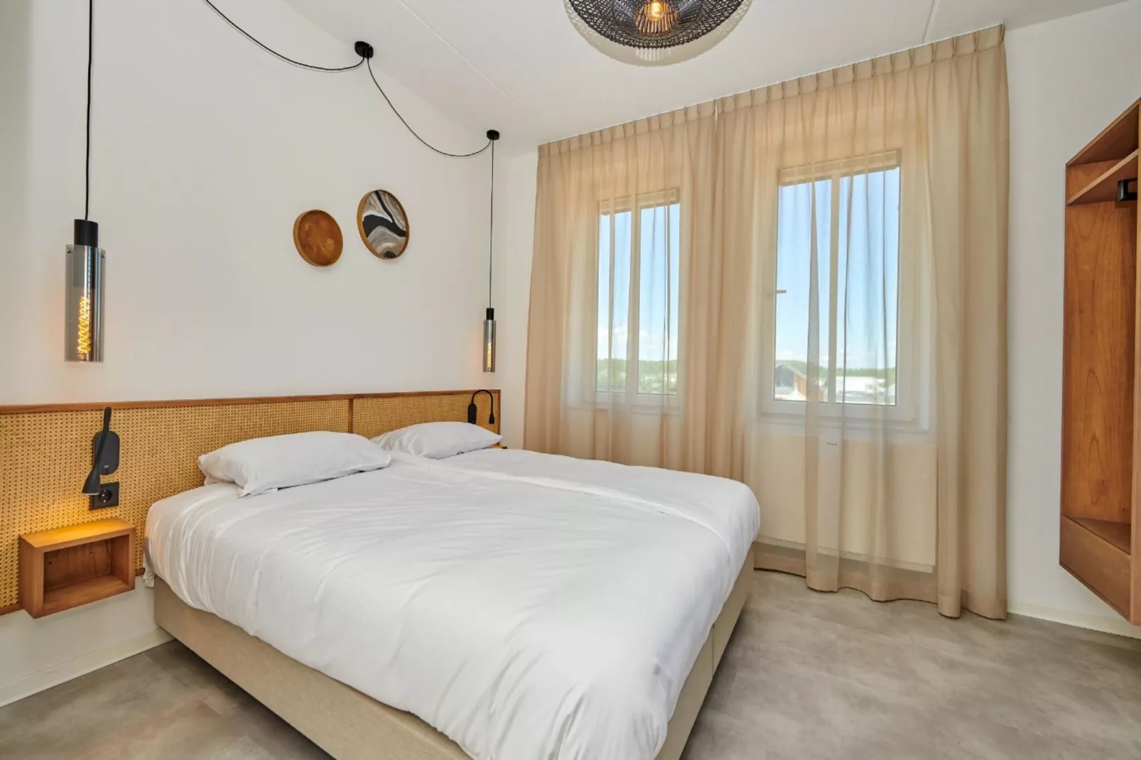 Panorama Lake View Apartment 4p-Bedroom
