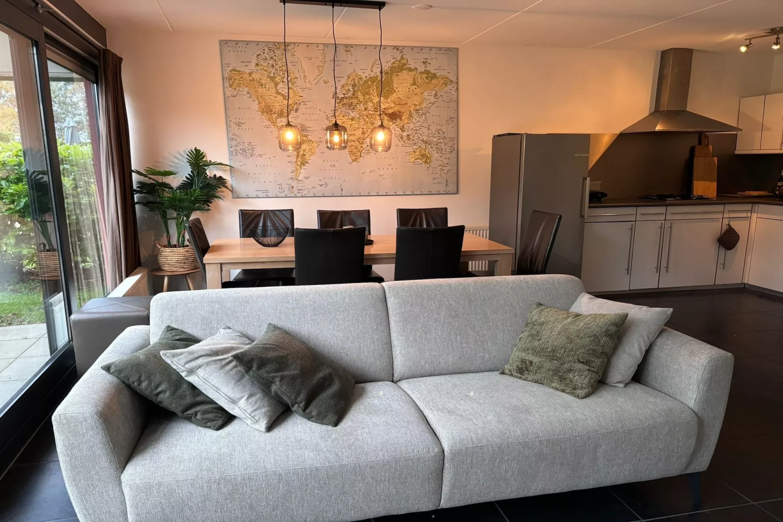 Huize Lewis-Living room