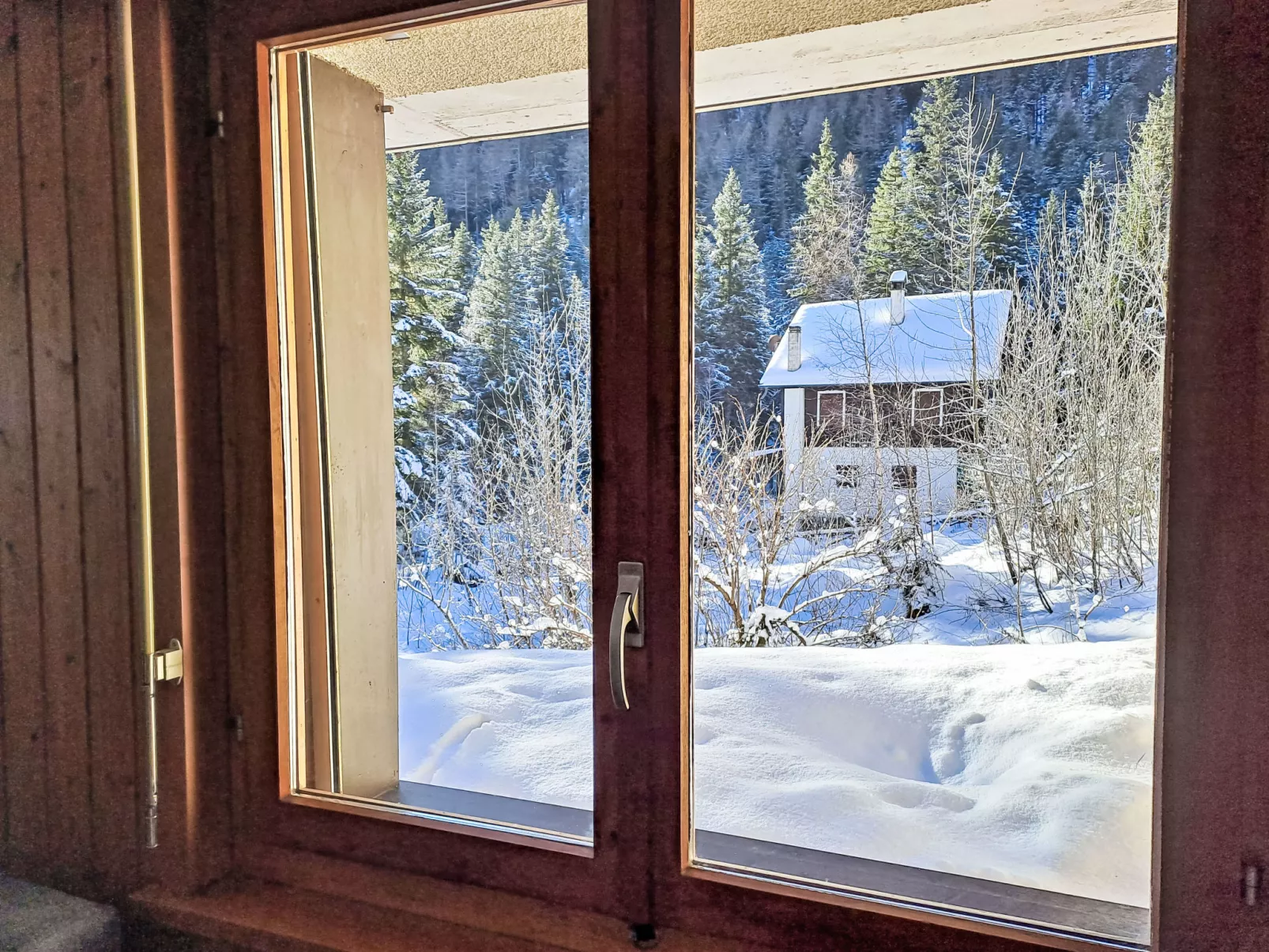 Arolla R01-Outside