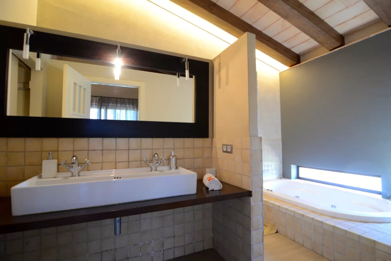 VILLA BRUGUERES BEGUR-Bathroom