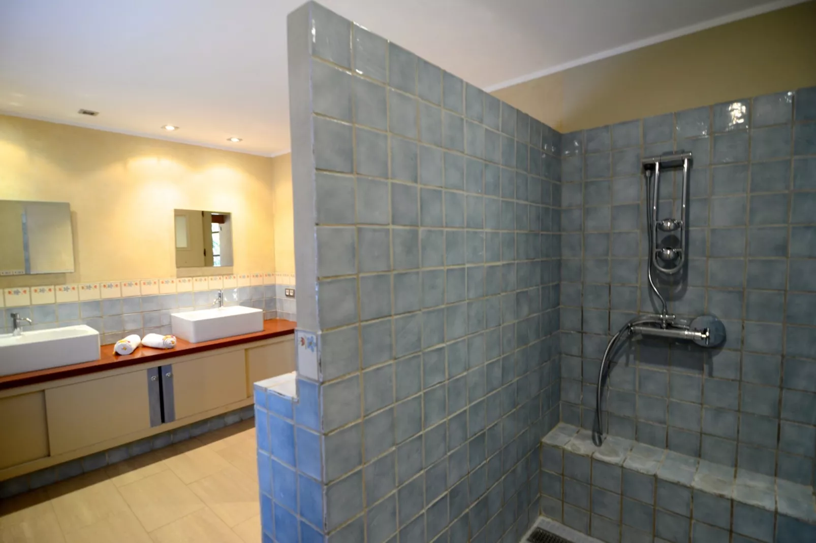 VILLA BRUGUERES BEGUR-Bathroom