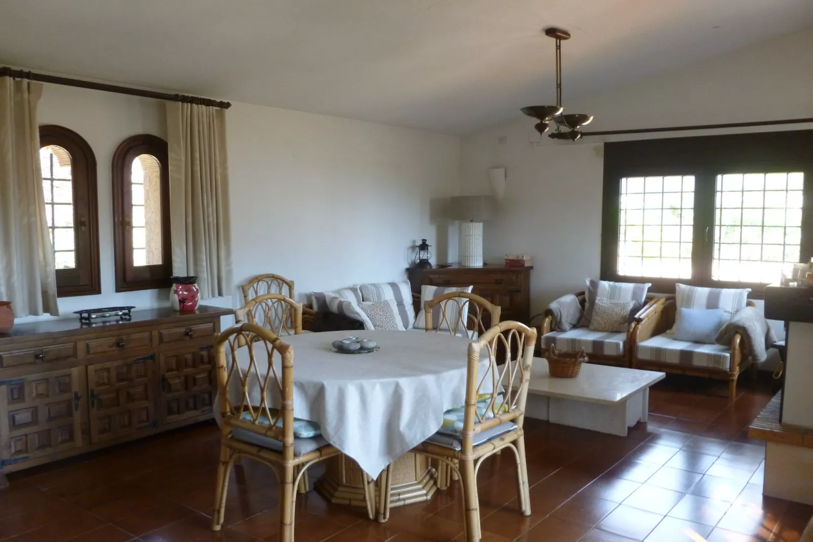 SA PUNTA 60-Dining room