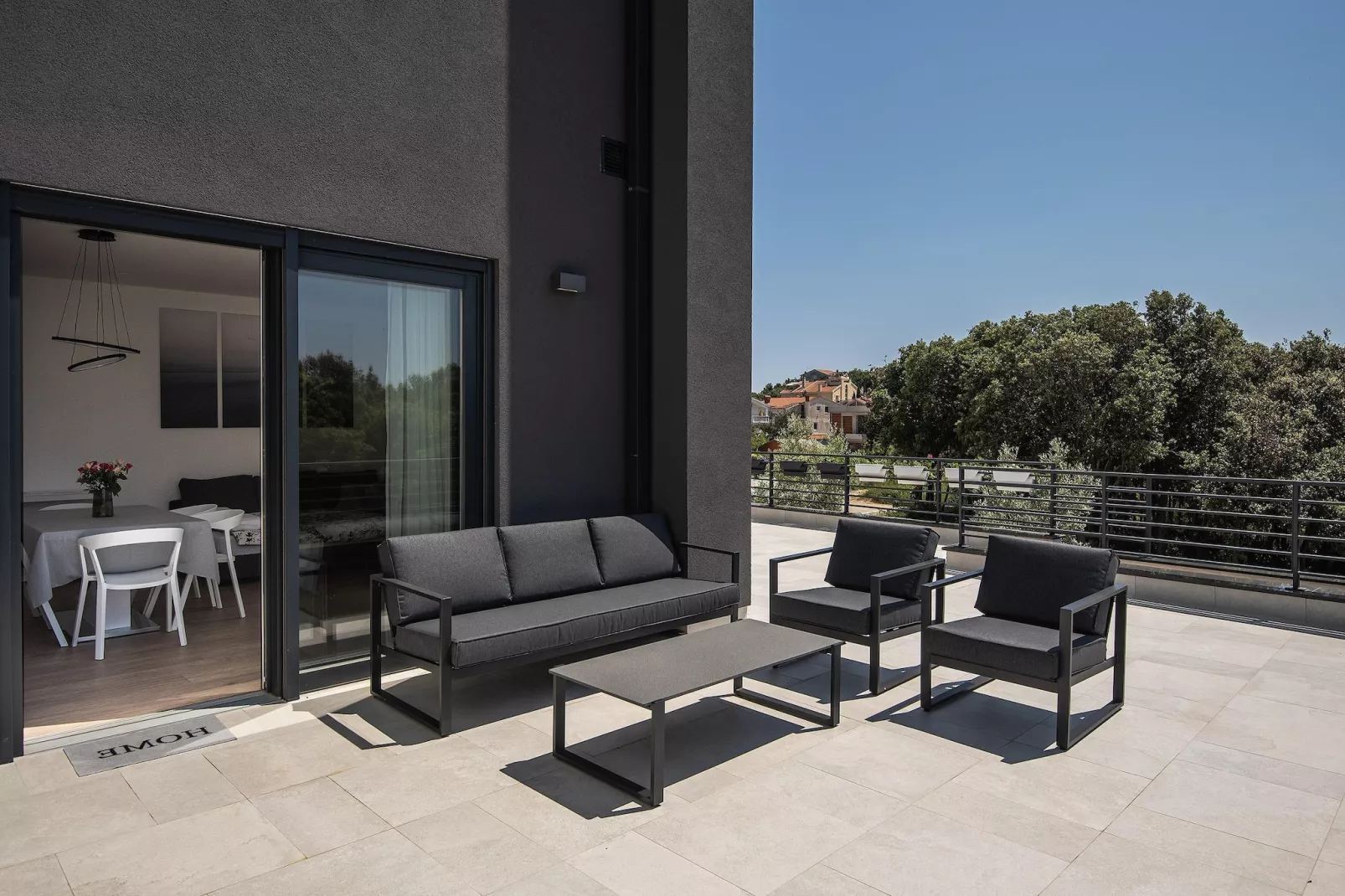 Cube Box House - Angelini-Terrace balcony