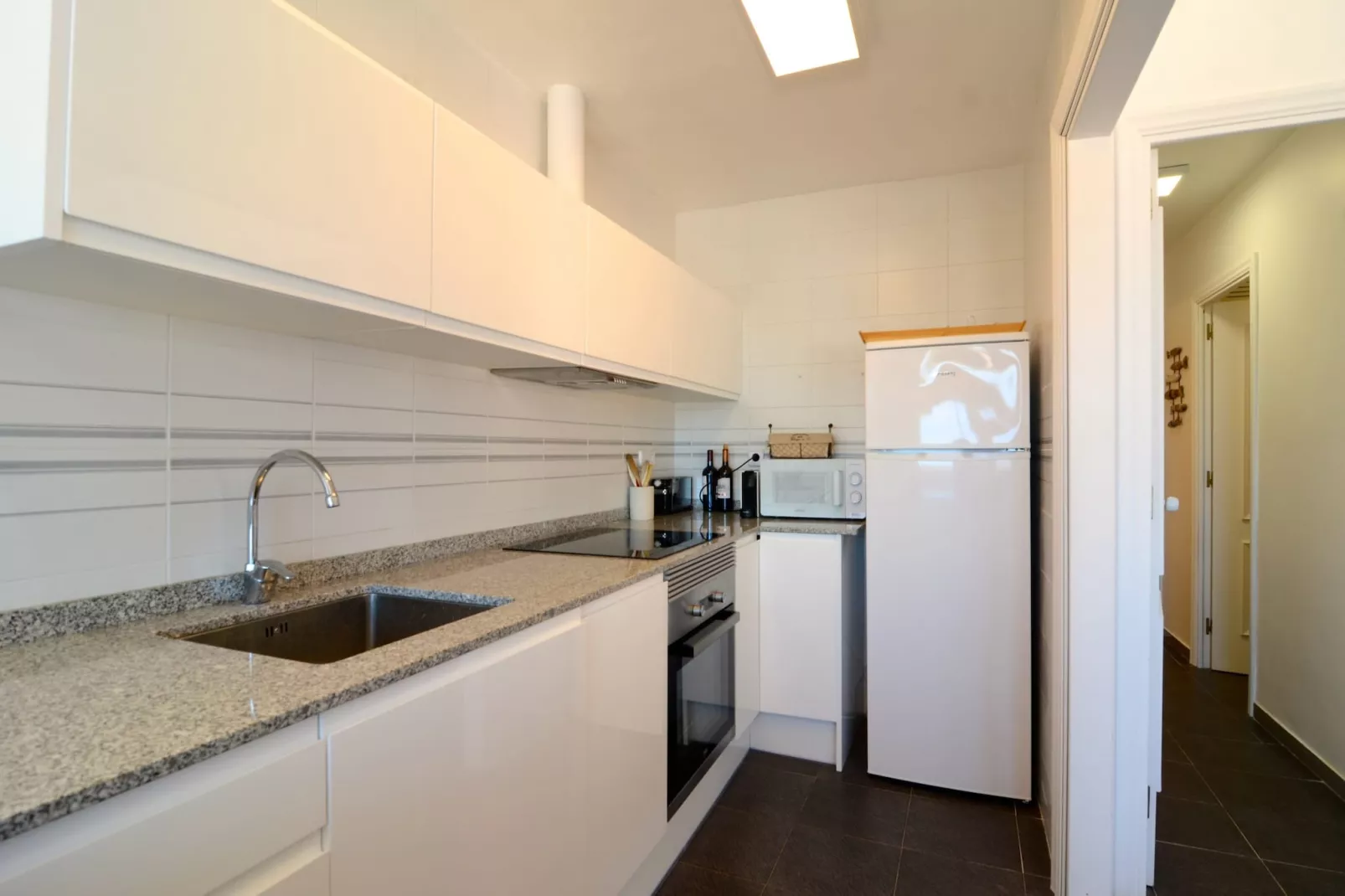 AVA SENIA 5-1-Kitchen