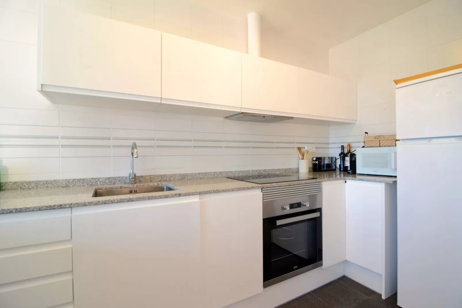 AVA SENIA 5-1-Kitchen