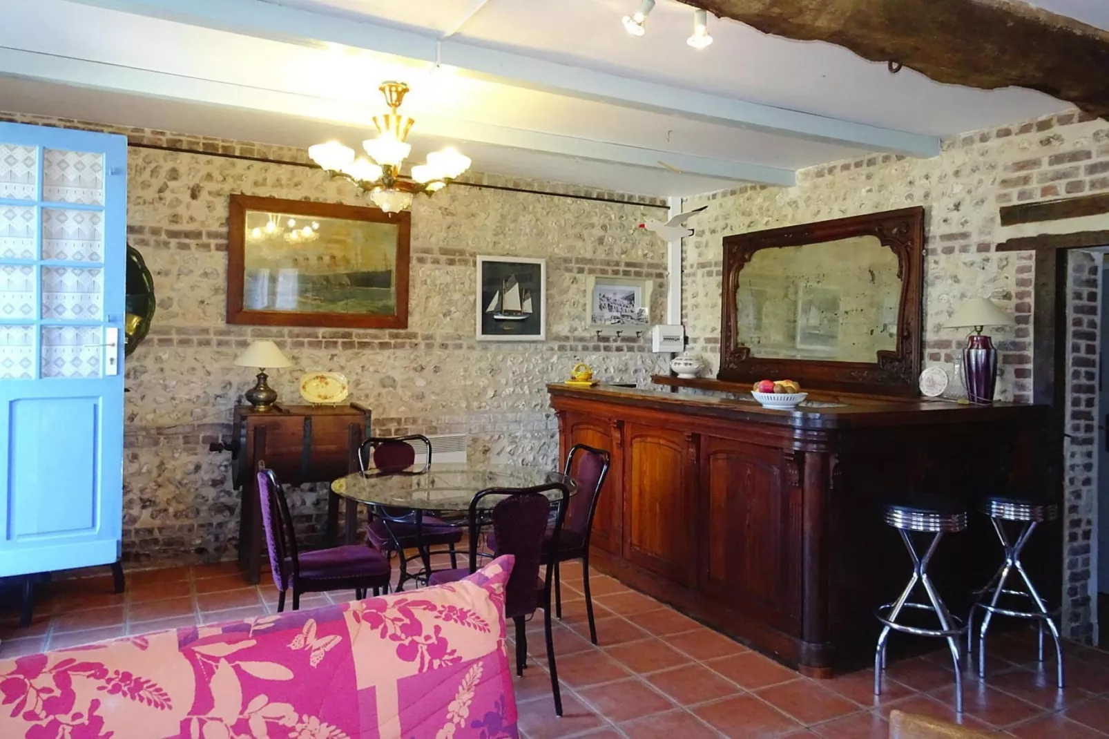 Holiday home La Poterie Cap d'Antifer-Dining room