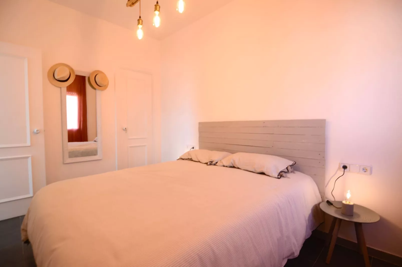 AVA SENIA 5-1-Bedroom