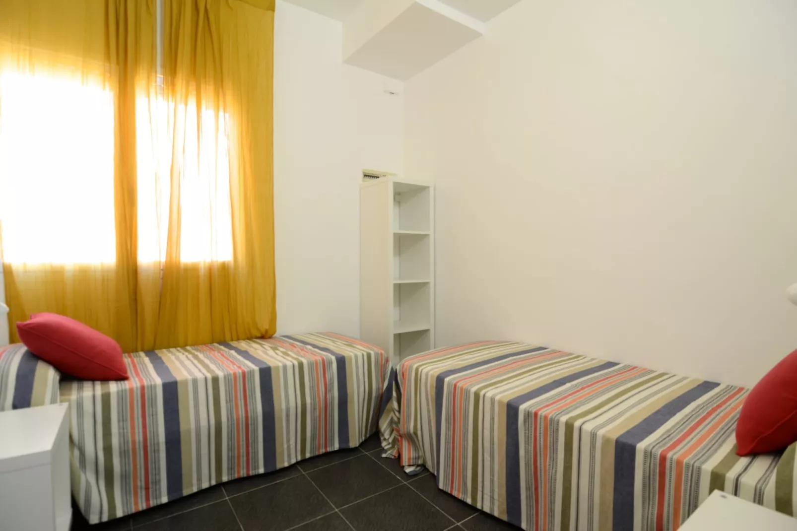 AVA SENIA 5-1-Bedroom