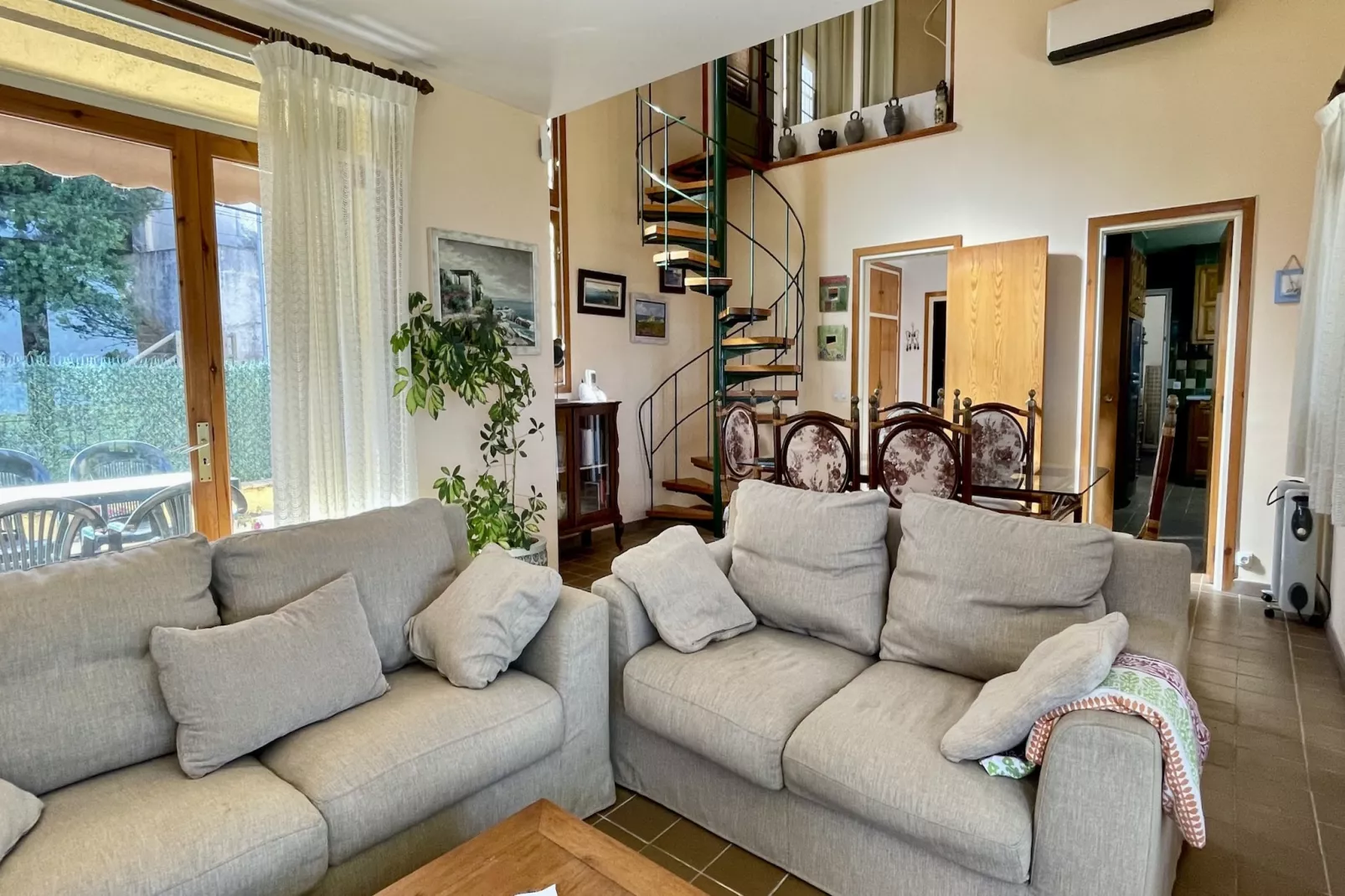 CASA GLORIA BEGUR-Living room