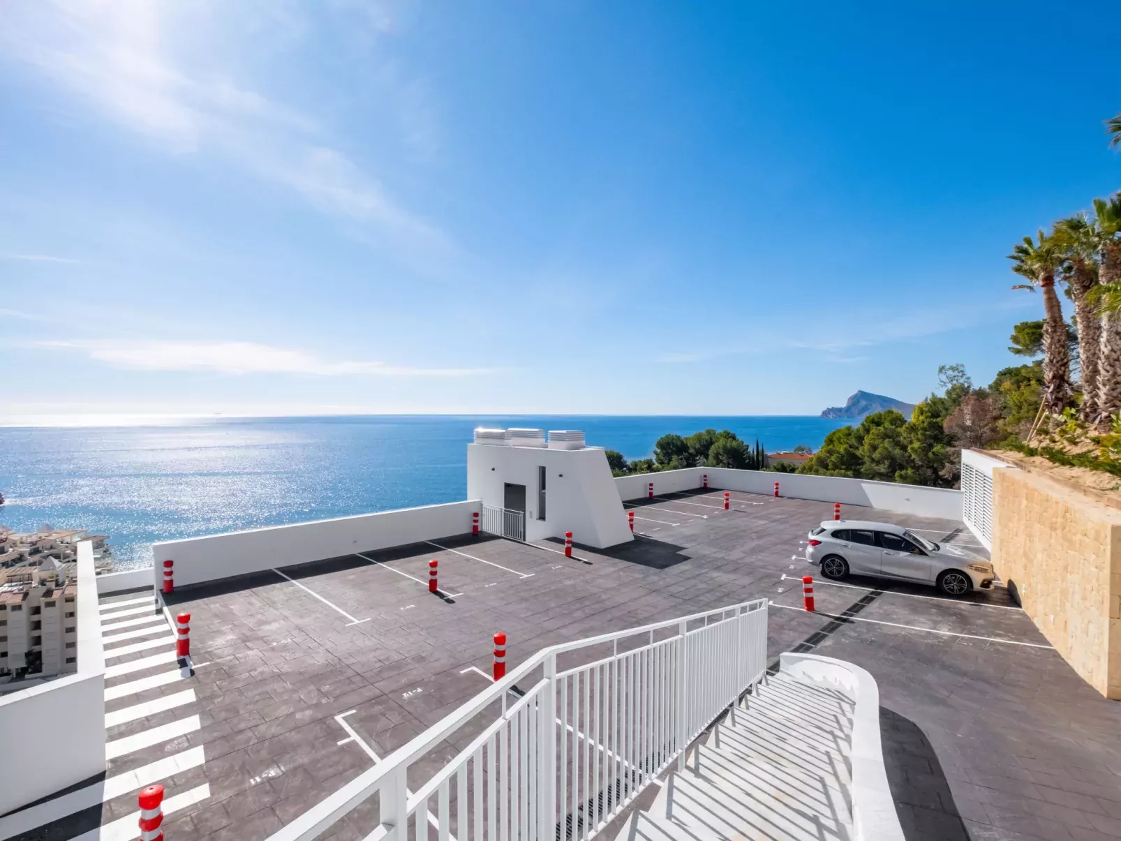 Panorama Bay-Outside