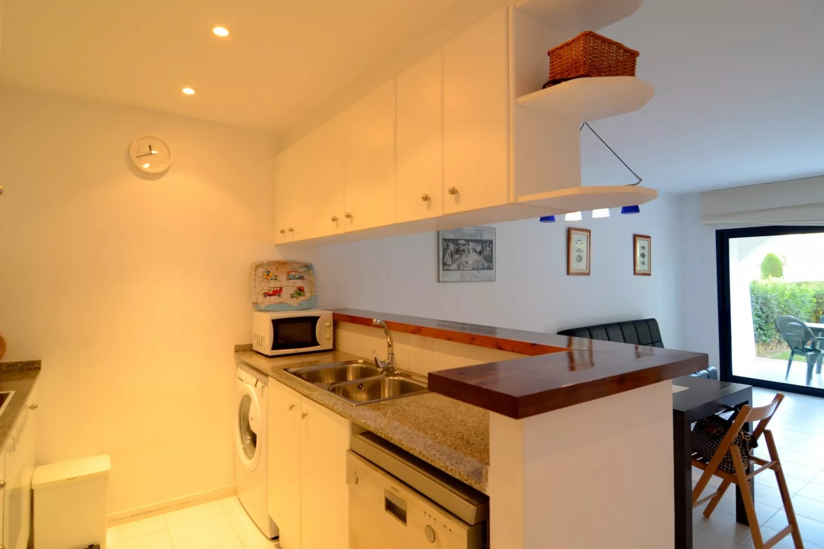 NAUTIC GOLF A 101-Kitchen