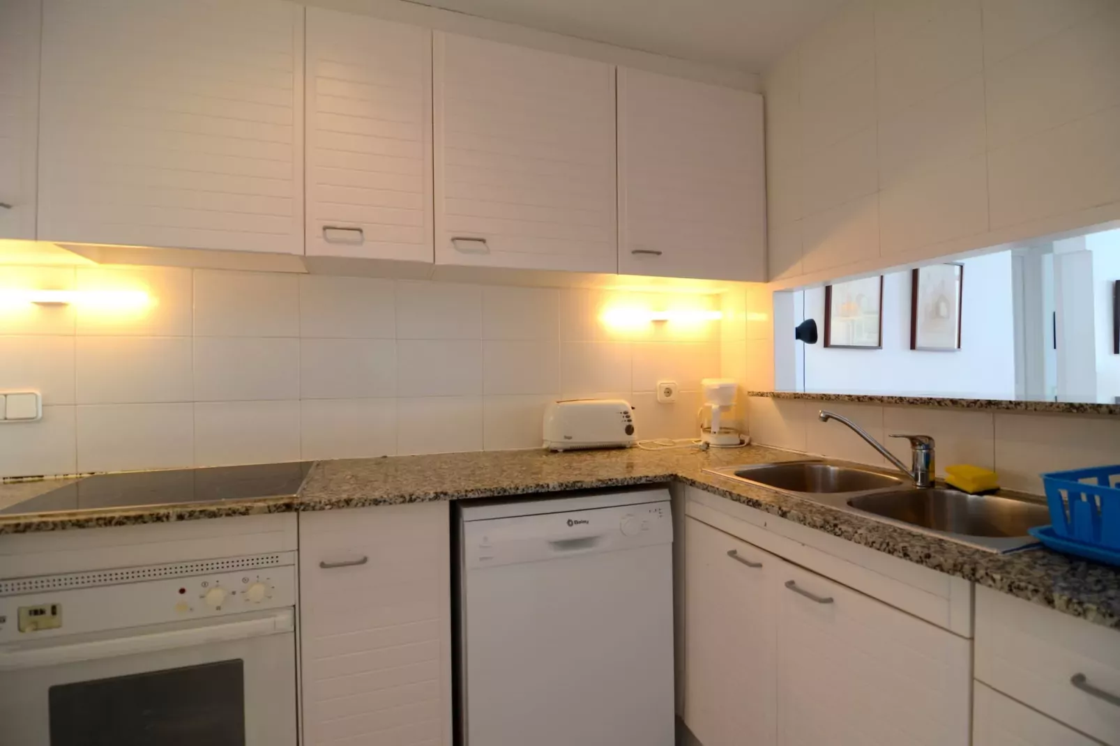 GREEN CLUB B 104-Kitchen
