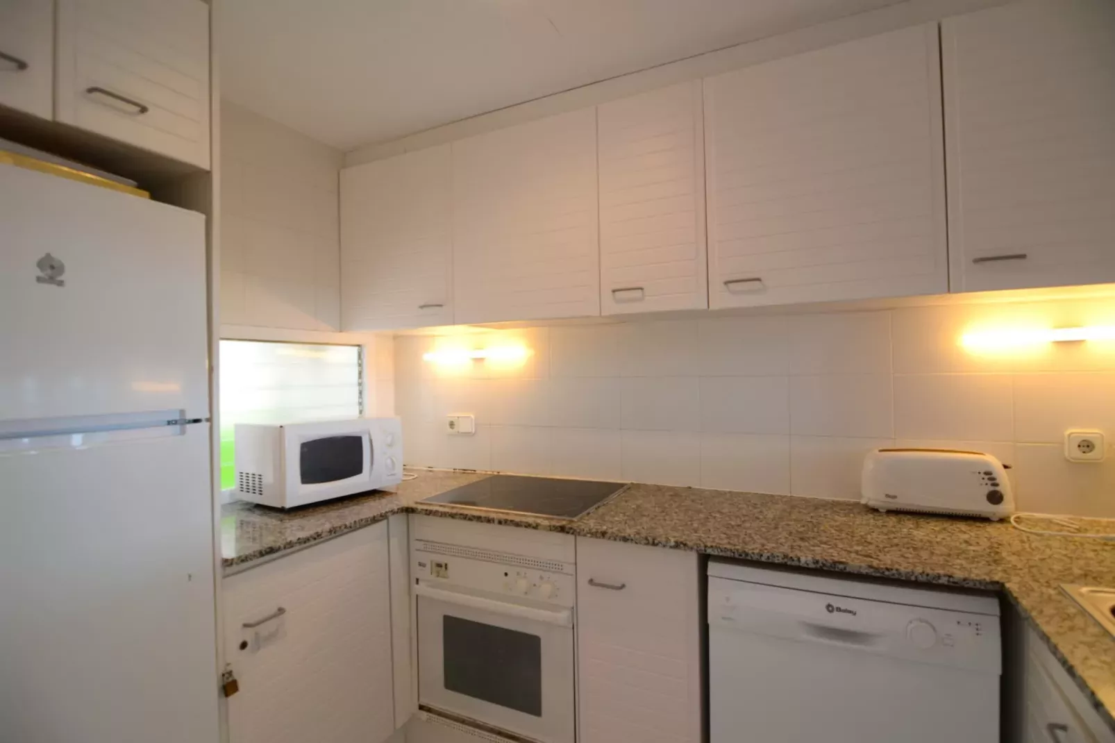 GREEN CLUB B 104-Kitchen