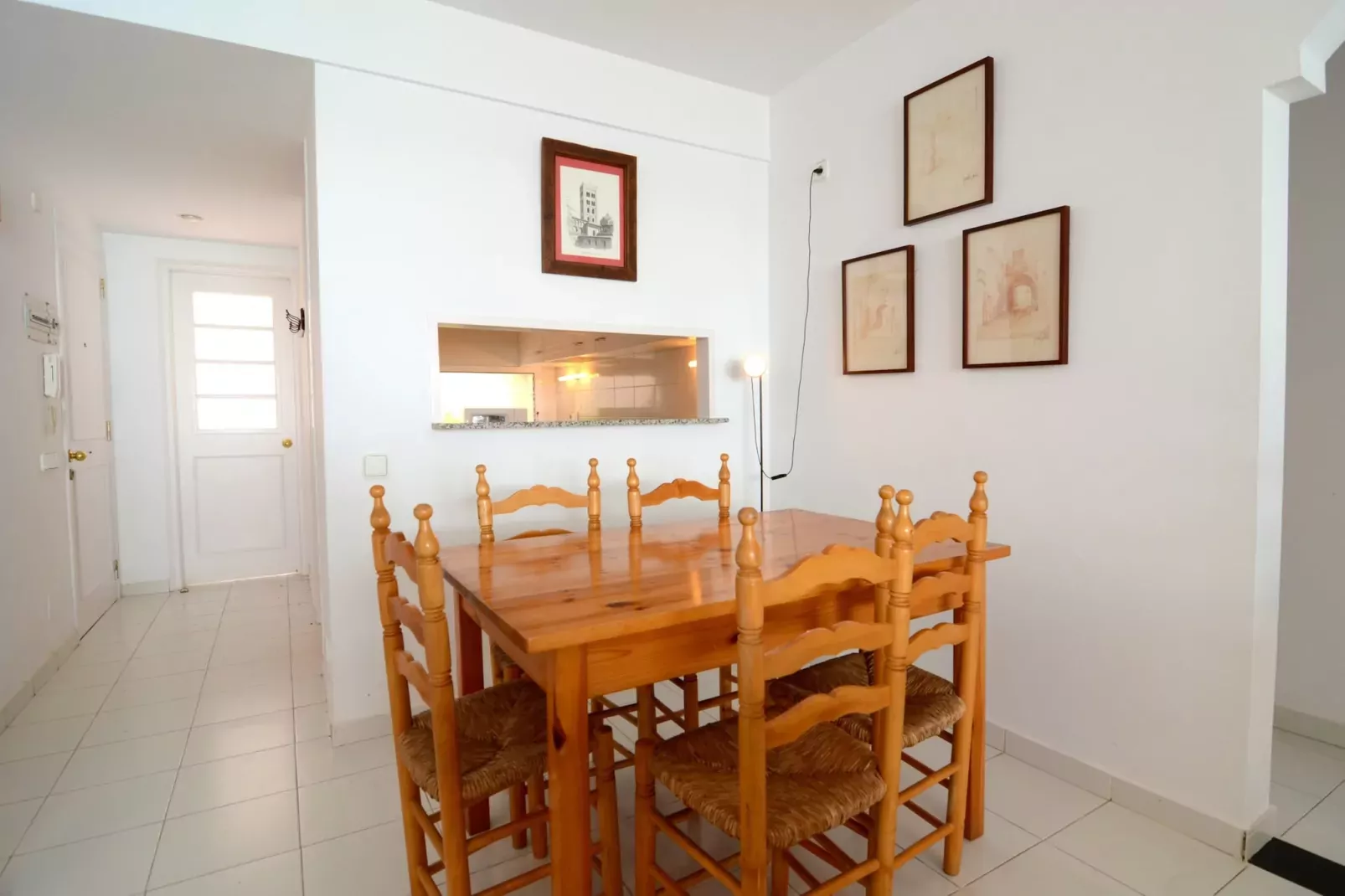 GREEN CLUB B 104-Dining room