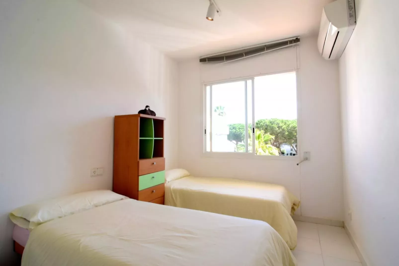 GREEN CLUB P 303 STAR-Bedroom